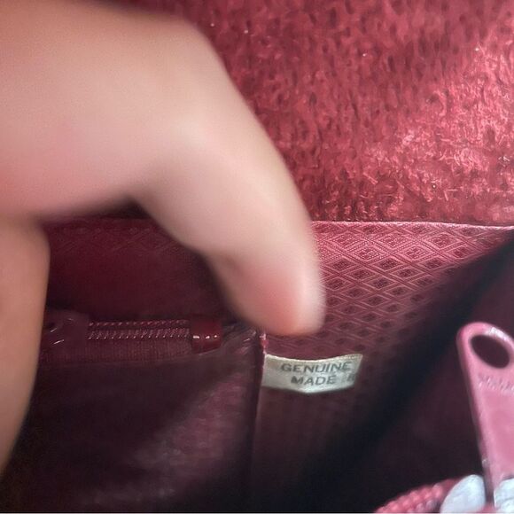 VINTAGE- Genuine Eel Skin Pochette Shoulder Bag Cherry Red Accordion Style - Picture 10 of 11